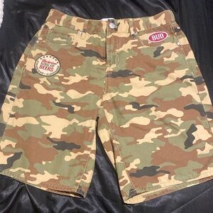 Camo jorts
